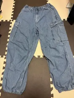 GU スーパーワイドデニムカーゴパンツ Sサイズ