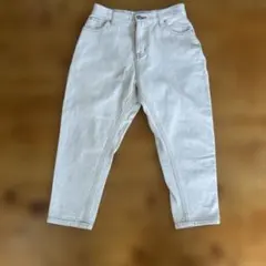 ライトベージュ ストレートレッグ デニムパンツ