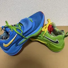 Nike Zoom Freak 3 UNO バスケットボールシューズのサムネイル