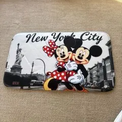 ミッキー ミニー ニューヨーク ラグ 約60cm x 40cm トイレ用とセット