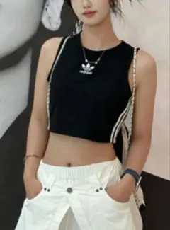 美品 adidas Originals 着痩せ 魅せる タンクトップ M 黒のサムネイル