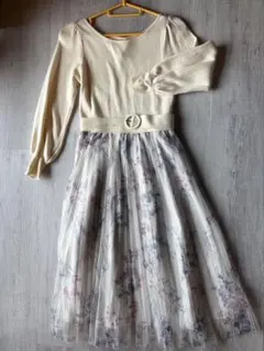 【値下げ】花柄レース　ワンピースのサムネイル