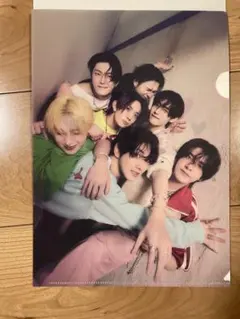 ENHYPEN クリアファイル　全員　フラット　ガチャ　ガシャポン　A4サイズ