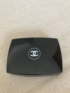 CHANEL アイシャドウパレット シルバー系