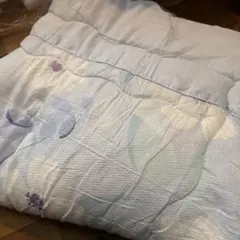 エンボス加工 花柄肌掛け布団 ブルー系