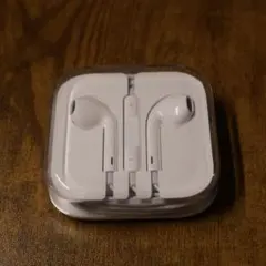 Apple EarPods with 3.5mm Headphone Plug