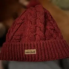 mont-bell ケーブル編み ニット帽 M/L 赤　即日発送可能❗️