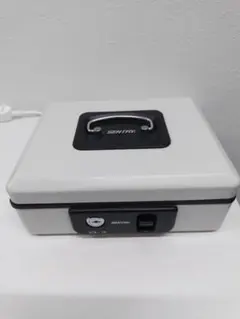 SENTRY 手提げ金庫 SCB-10