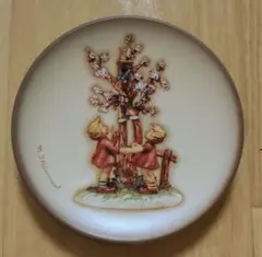 M.J. Hummel motif 1993年 ミニプレート　Hum893