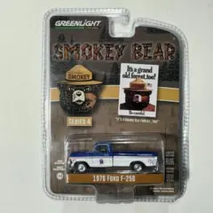 GREENLIGHT 1976 Ford F-250 Smokey Bearのサムネイル