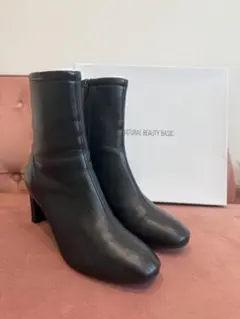 ナチュラルビューティーベーシックジッパー付きブラックショートブーツ 23.5cm