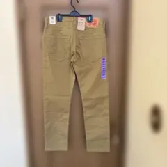 新品未使用　訳ありLevi's ベージュ スリムフィットパンツ W30 L30