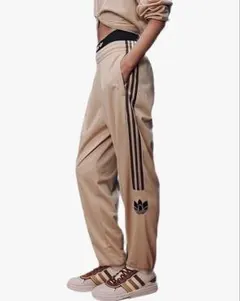 新品 adidas アディダスオリジナルス トラックパンツ ベージュXLジャージ