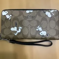 COACH スヌーピー長財布