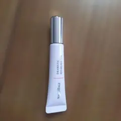 残多 マキアージュ ドラマティックハイライター