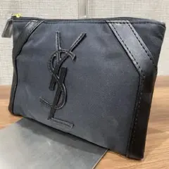 【未使用】イヴ・サンローラン　YSL ブラックナイロンポーチ　ブラック