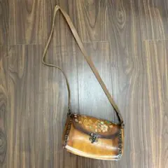 革　ショルダーバック