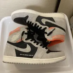 NIKE AIR JORDAN1 RETRO HIGH OG ハイパークリムゾン