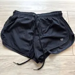 ショートパンツ