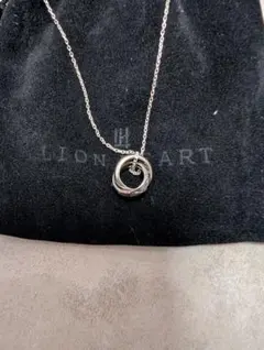 LION HEART リング型ネックレス