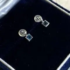 Ptプリンセスカットブルーダイヤモンドピアス(片耳、キャッチあり)① Ptプリンセスカットブルーダイヤモンドピアス(片耳、キャッチあり)①