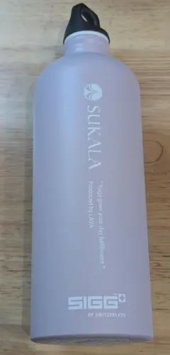 新品未使用】LAVA ヨガウェア　Mサイズ上下、ヨガマット、水素水ボトルセット ホットヨガLAVAのスターターセットはいらない？】賢く揃える方法と