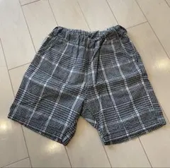 ブリーズ　黒と白のチェック柄ハーフパンツ　110cm