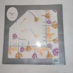 Christian Dior チューリップ柄ハンカチ