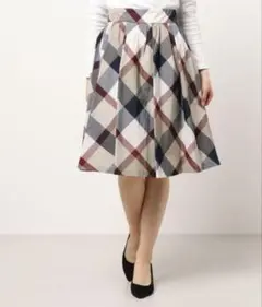【美品♡】ブルーレーベルクレストブリッジ タックスカート