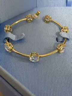 最終値下げ▷美品▶︎スワロフスキー▶︎▶︎SWAROVSKI フープピアス