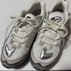 【週末限定お値下中】 Nike Air Max 98 スニーカー 24.0