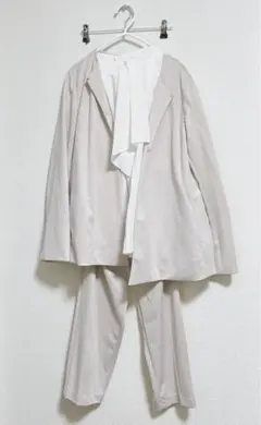 試着のみ ピンクベージュ スーツ セットアップ 3点セット 入学式 卒業式