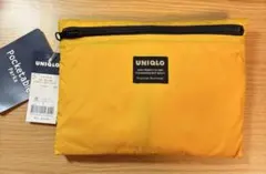 ユニクロ　UNIQLOナイロンパーカー　イエロー　黄色