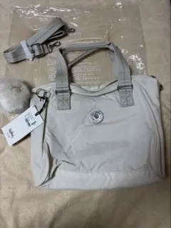 【666]新品タグ付き☆キプリング2wayショルダーバッグ(オフホワイト)