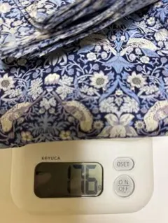 リバティはぎれストロベリーシーフ176グラム