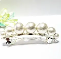 * 。゜コットンパールのバレッタ ゜。*