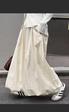 新品　バルーンフレアスカート