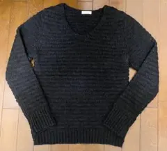 【新品・未使用】ELODIE NELSON ⭐︎ ブラック Vネックセーター