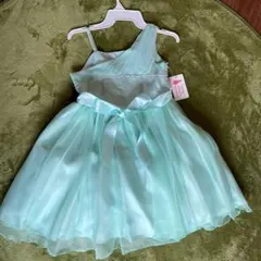 Item thumbnail for item b837340c-f0b3-483e-8cf4-d7d003f55d0d