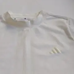 adidas 半袖Tシャツのサムネイル
