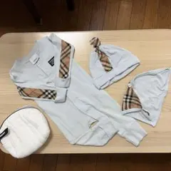 BURBERRY ロンパース4点セット【箱付き】のサムネイル