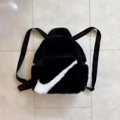 Nike ファーリュック ブラック/ホワイト