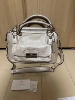 COACH クリスティン 2wayバッグ 白 紐付き 14782 Y2K 肩掛け - メルカリ