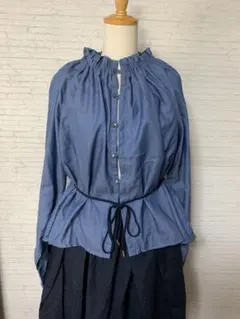 新品訳あり商品！NARU fabrique lumière デニムシャツのサムネイル