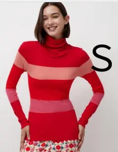 ユニクロ　プリンセスタムタム　ヒートテックシームレスリブ　タートルネックT　S