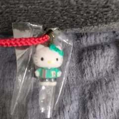 ハローキティ　歴代セブンイレブン　制服 根付け ストラップ マスコット
