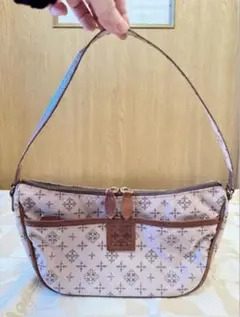 ラシット！ピンク ナイロン ショルダーバッグ