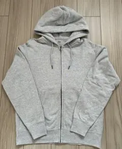 ユニクロパーカーm