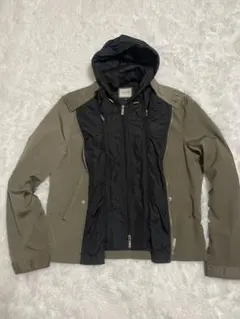 ARMANI COLLEZIONI 2wayフードインナー付きジャケット　カーキのサムネイル