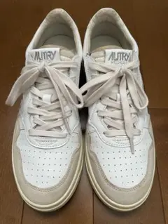 AUTRY MEDALIST スニーカー ホワイト ベージュ